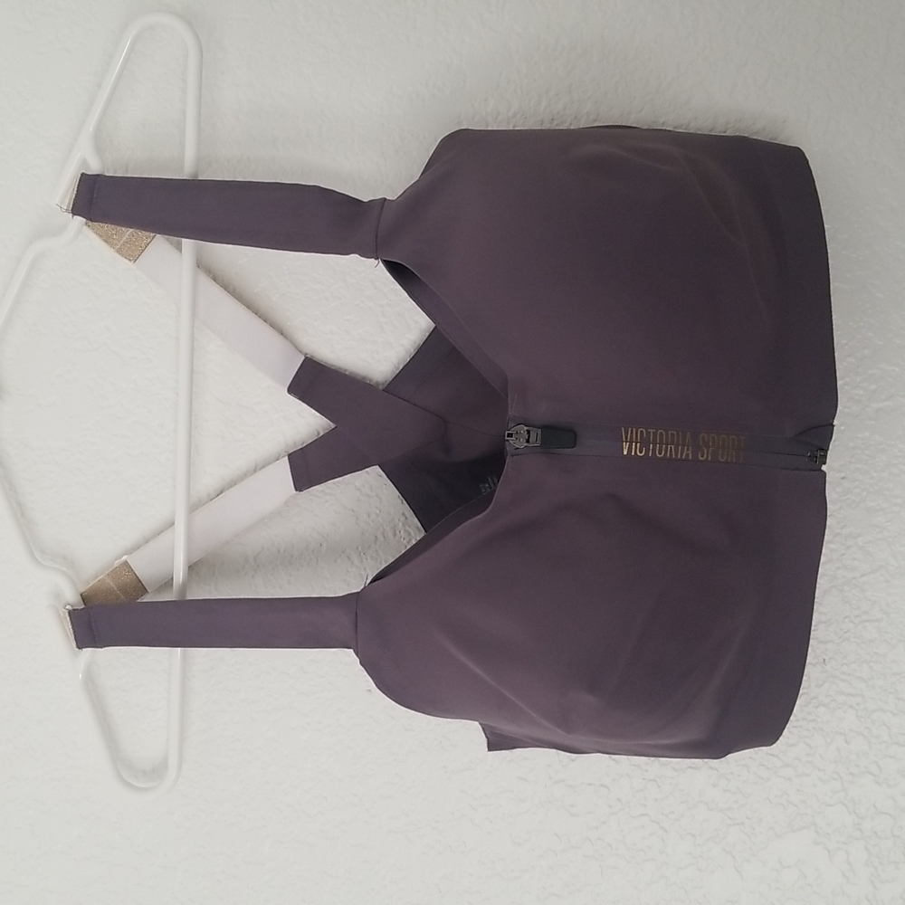 Incredible Knockout Ultra Max by Victoria Sport Front-Close Sport Bra